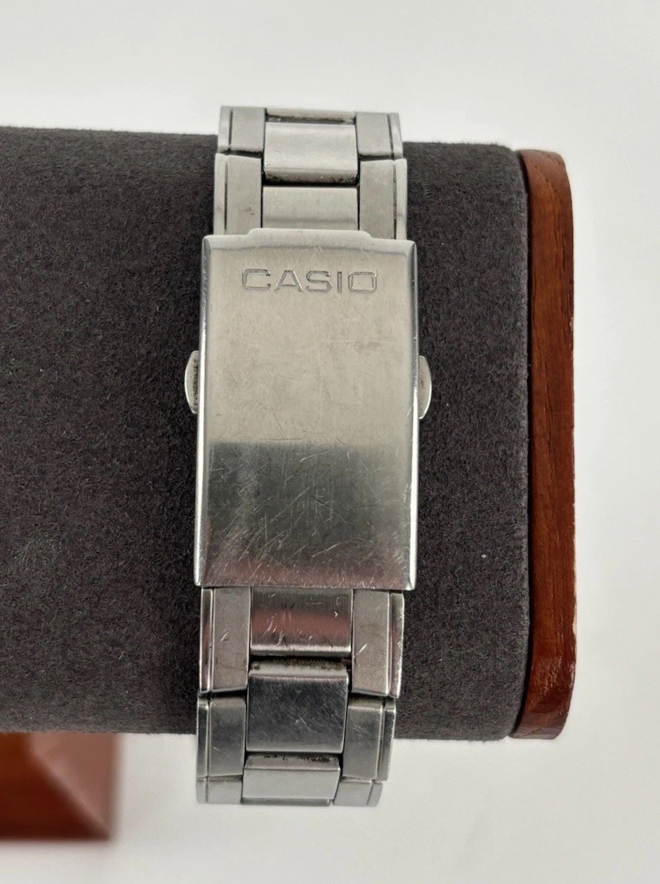 Casio Illuminator 40mm Silver Tone Digital/Analog Watch w/Bracelet & New Battery