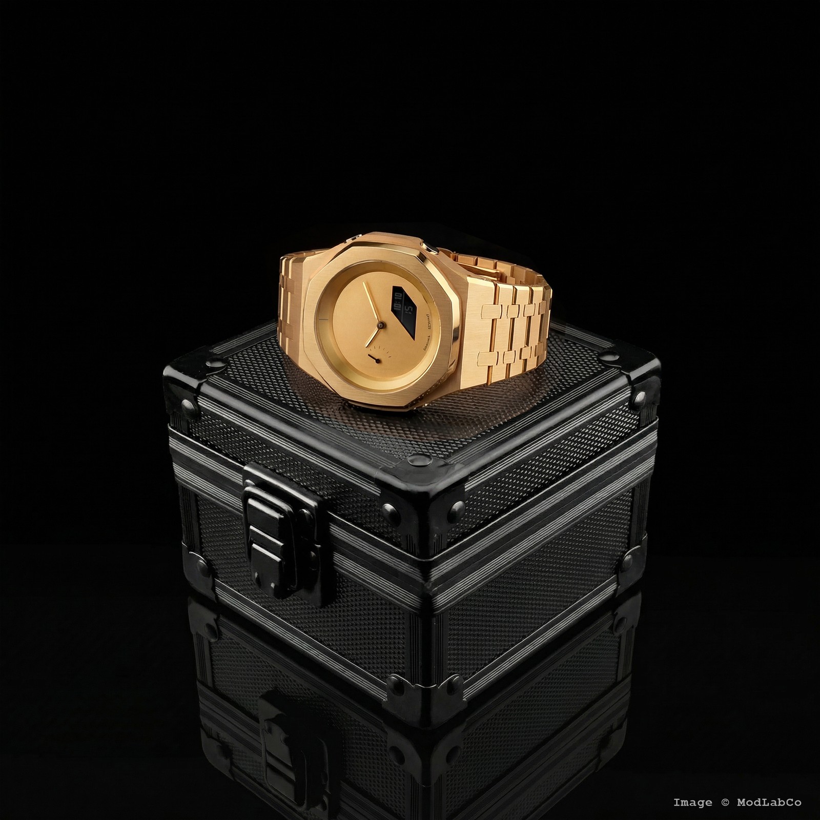 MLC-203 modlab company SIGNATURE 42 Octagonal Yellow Gold Dial Gold Metal Watch