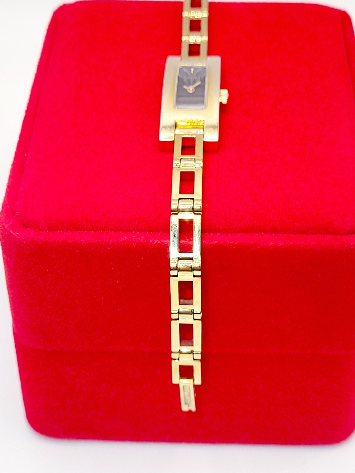 Swiss [WORKS] GUCCI Tank S.Steel Quartz Watch Bracelet