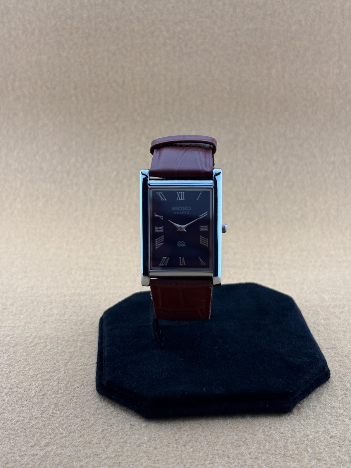 RARE BLUE SILVER Vintage Seiko Slim Quartz Men’s Wrist Watch