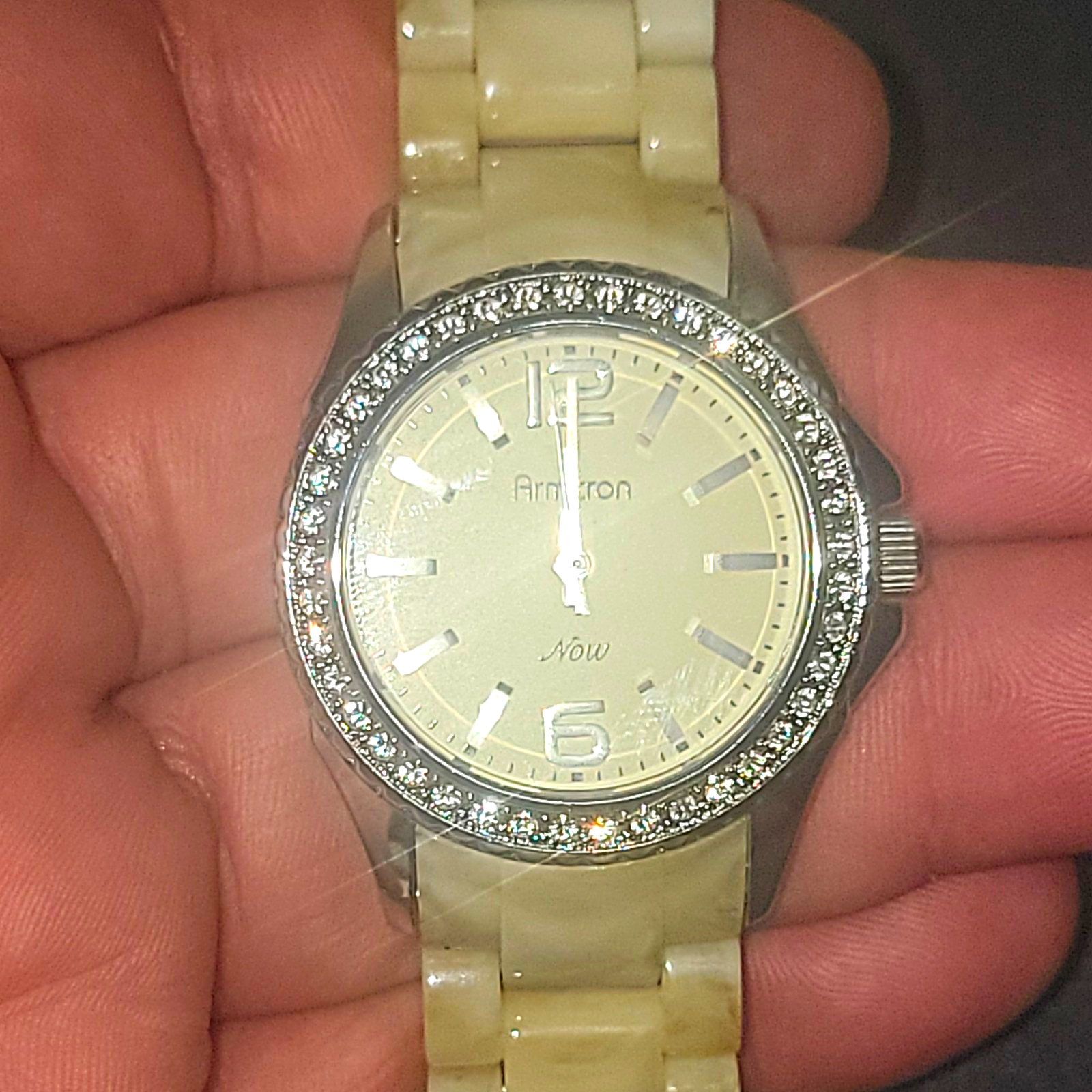 Armitron Now Women’s Quartz Analog Watch Beige Dial Resin Bracelet Crystal Bezel