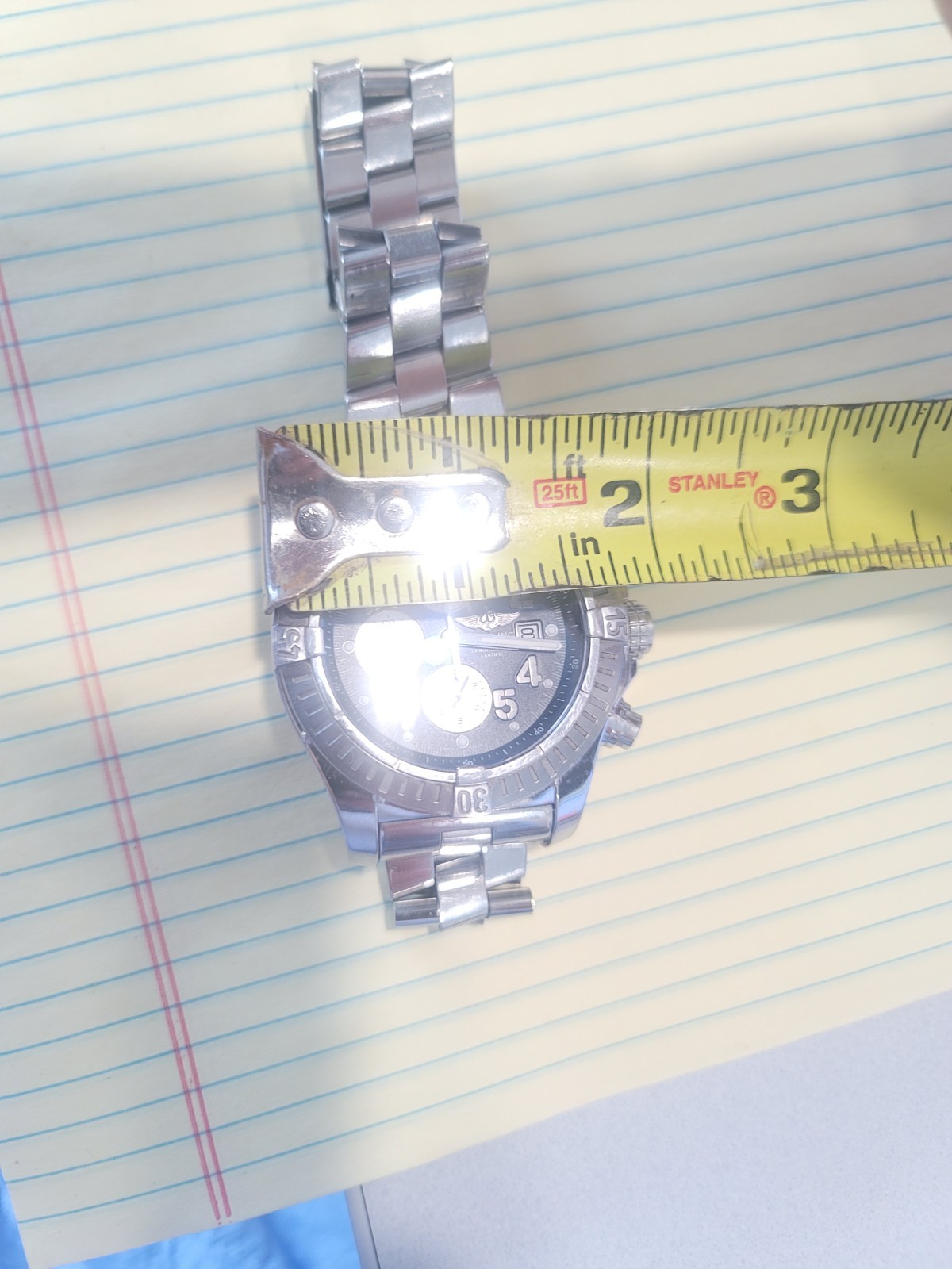 Breitling Super Avenger A13370