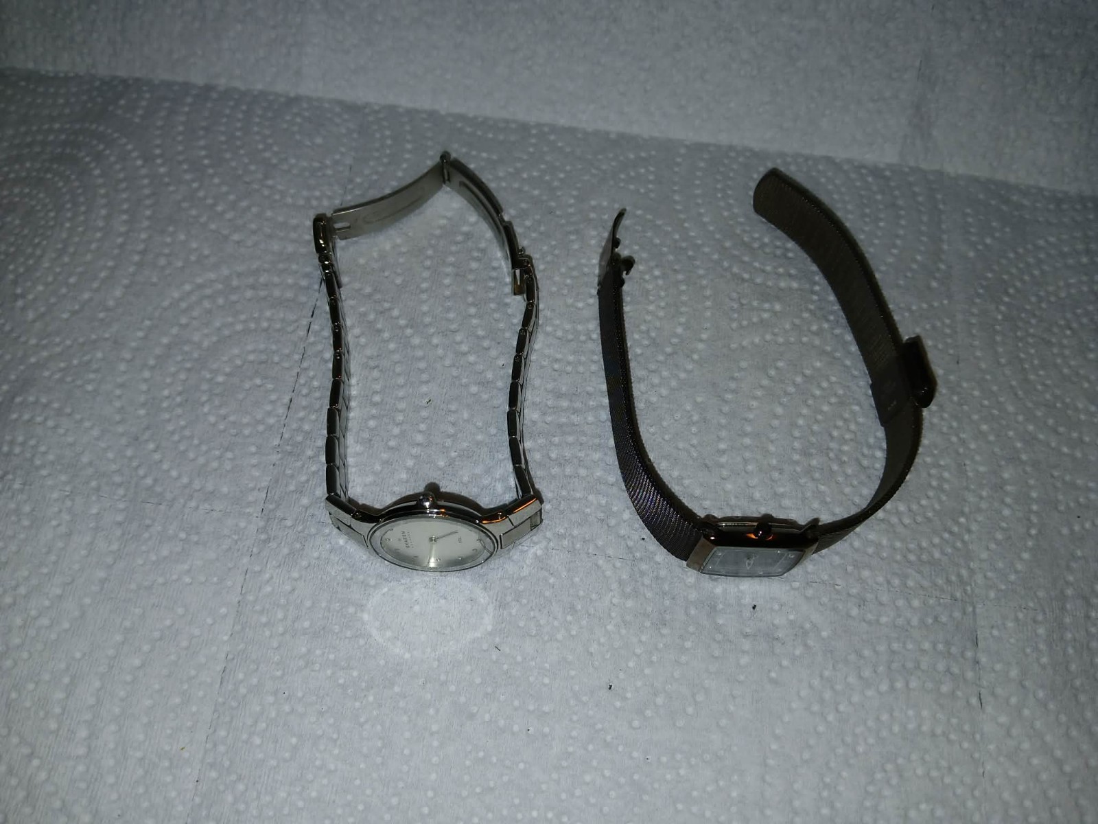 2 Skagen Denmark Attractive Wrist Watches