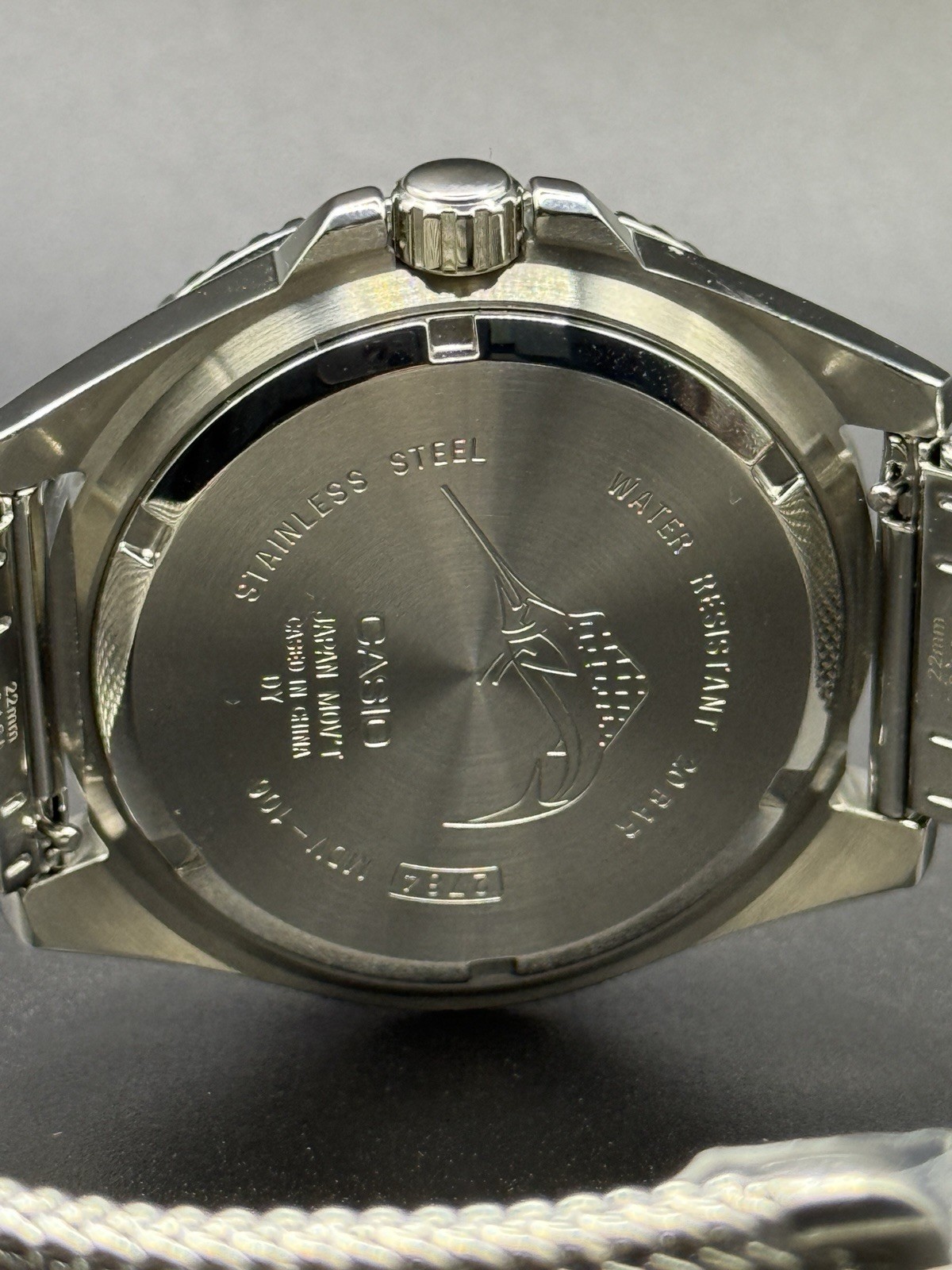 Casio Duro MDV106 Blue Custom Mod Sapphire Crystal Ceramic Bezel Milanese 200M