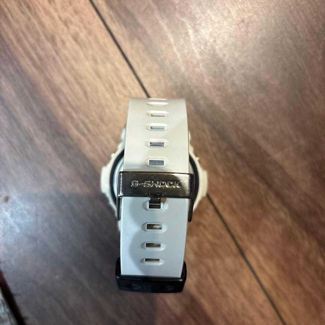 G-SHOCK DW5600E-1V Digital Watch White 200m Water Resistant Shock Resistant G307