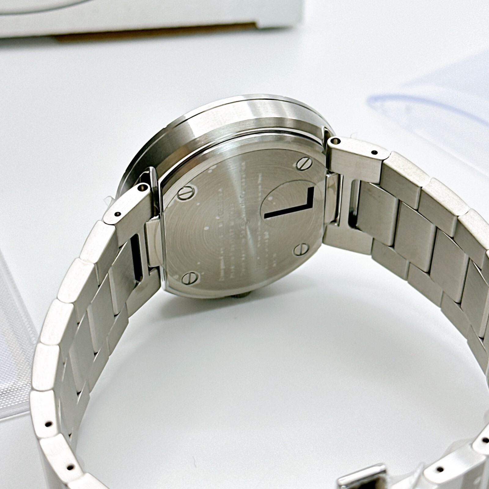 NY0N001 Issey Miyake To Tio Yoshioka Tokujin Designed IM-SILAN001 CITIZEN W