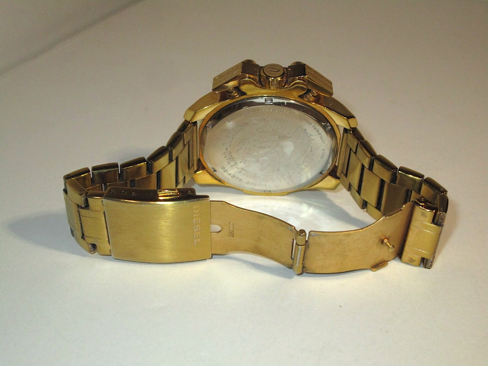 Diesel Ironside Chronograph Gold Dial Mens Watch DZ-4377 Stainless Steel 5 Bar