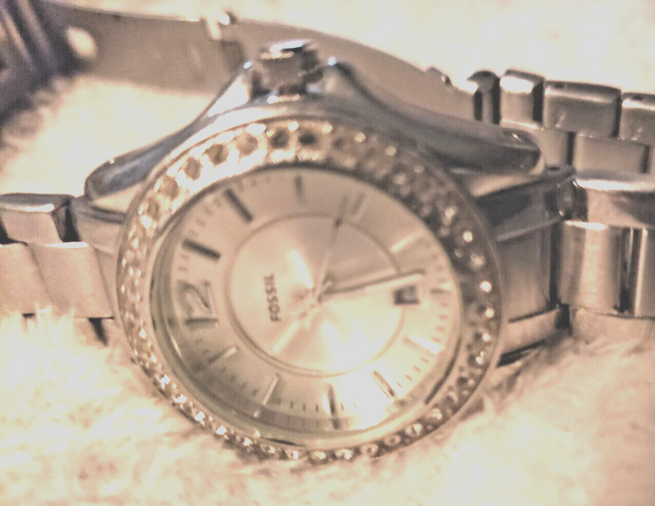 FOSSIL WATCH, WOMEN’s metal link strap, fold-over push clasp. GOOD CONDITION.