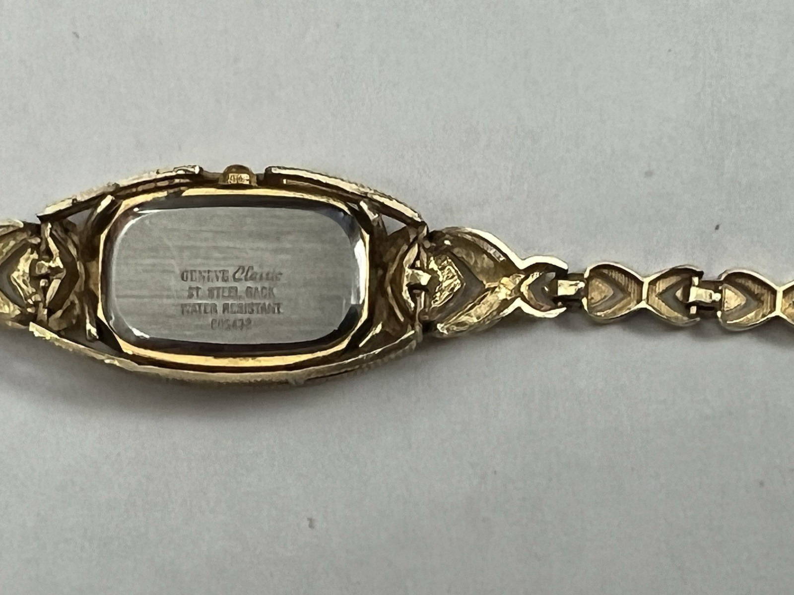 Vintage Geneve Classic Quartz 10K Solid Yellow Gold Ladies Dress Watch 15.9 Gram