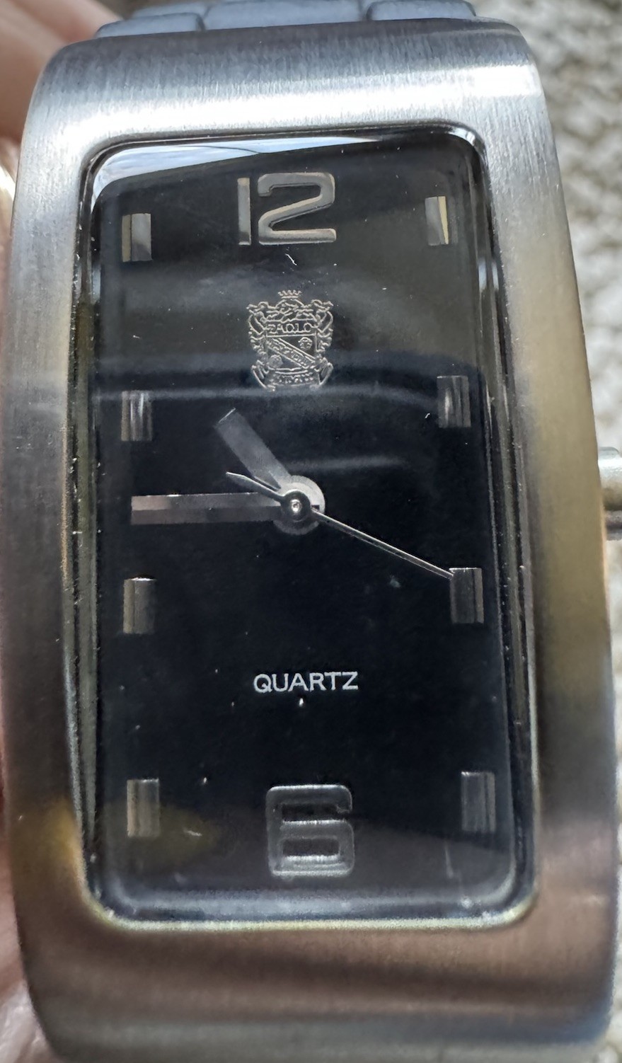 Paolo Gucci quartz rectangle analog wristwatch black dial silver metal band