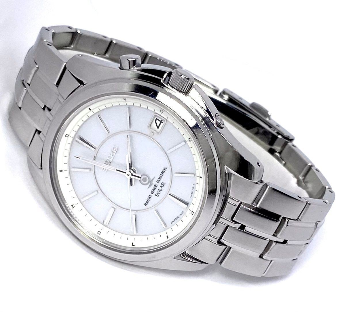 Seiko 7B22 Radio Solar Mens Watch Silver Dial Date Sapphire 10ATM Japan