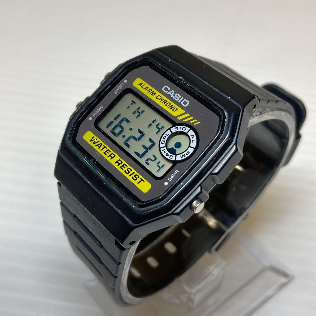 CASIO F-94W Digital Watch B305