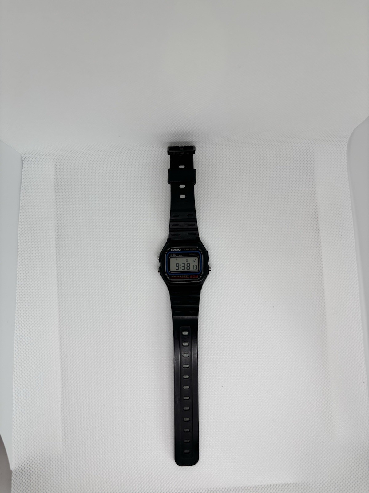 Casio F-91W Unisex 33mm Quartz Digital Black Resin Alarm Date Backlight WR