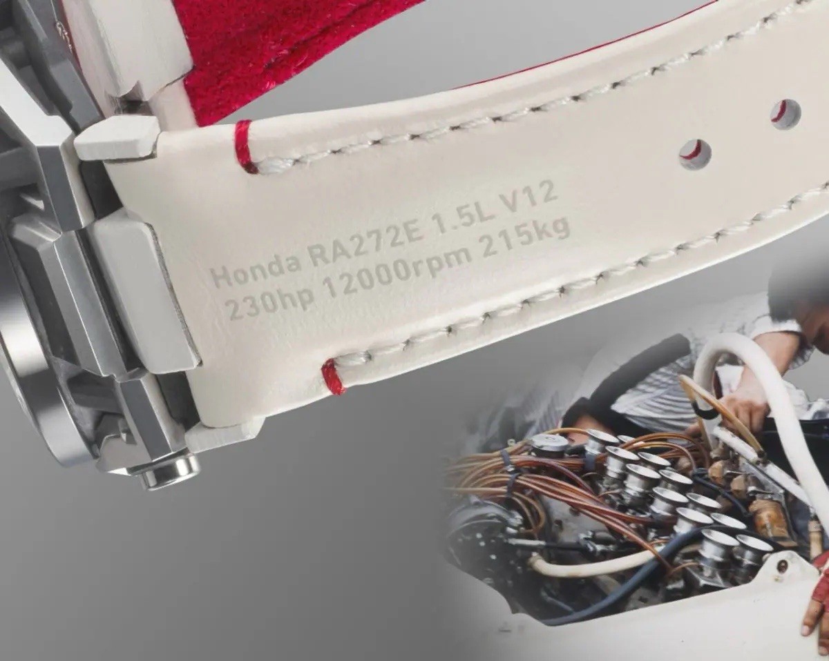 Combo Casio Edifice Honda ECB-2300HR-1AJR F1 60th With RA272 Tamiya Mdlcar1:20
