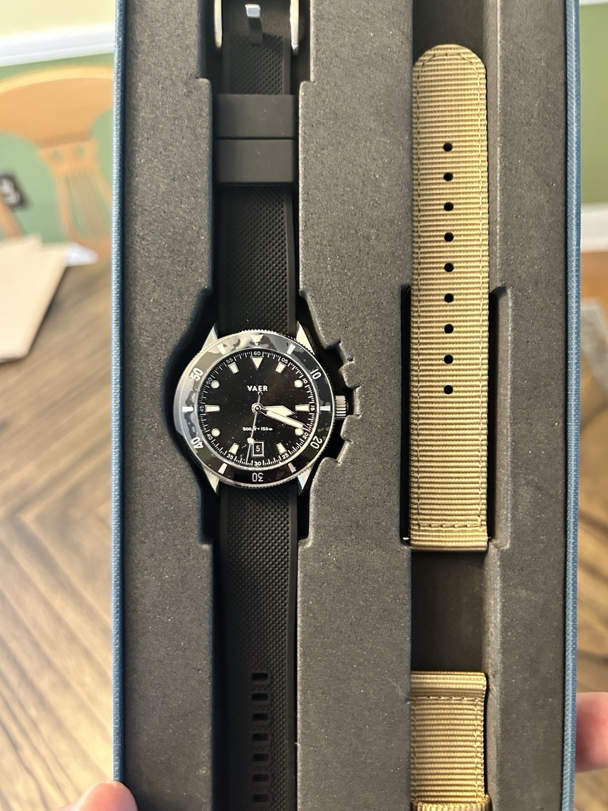 Vaer 36mm Watch Meridian Black Dial 150m Date w/ Extra Strap Box Booklet