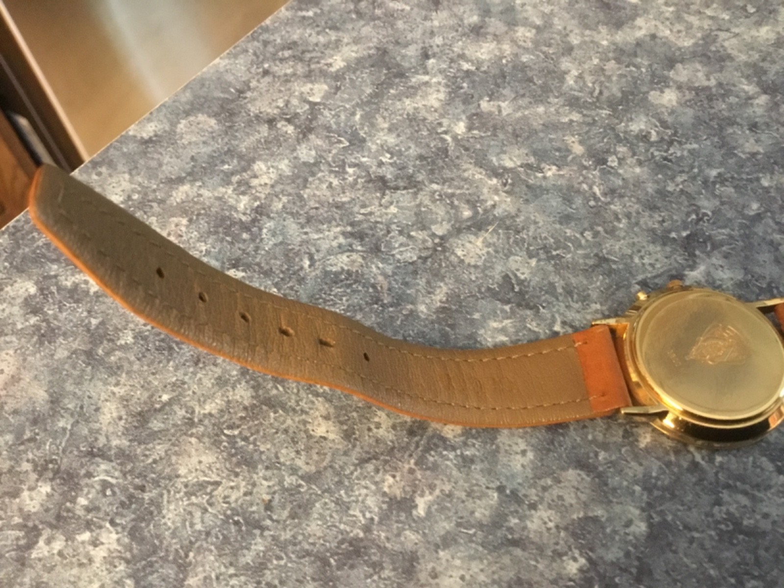 Gucci 3800M Chronograph – Original Buckle – Leather Band – Fully Functional