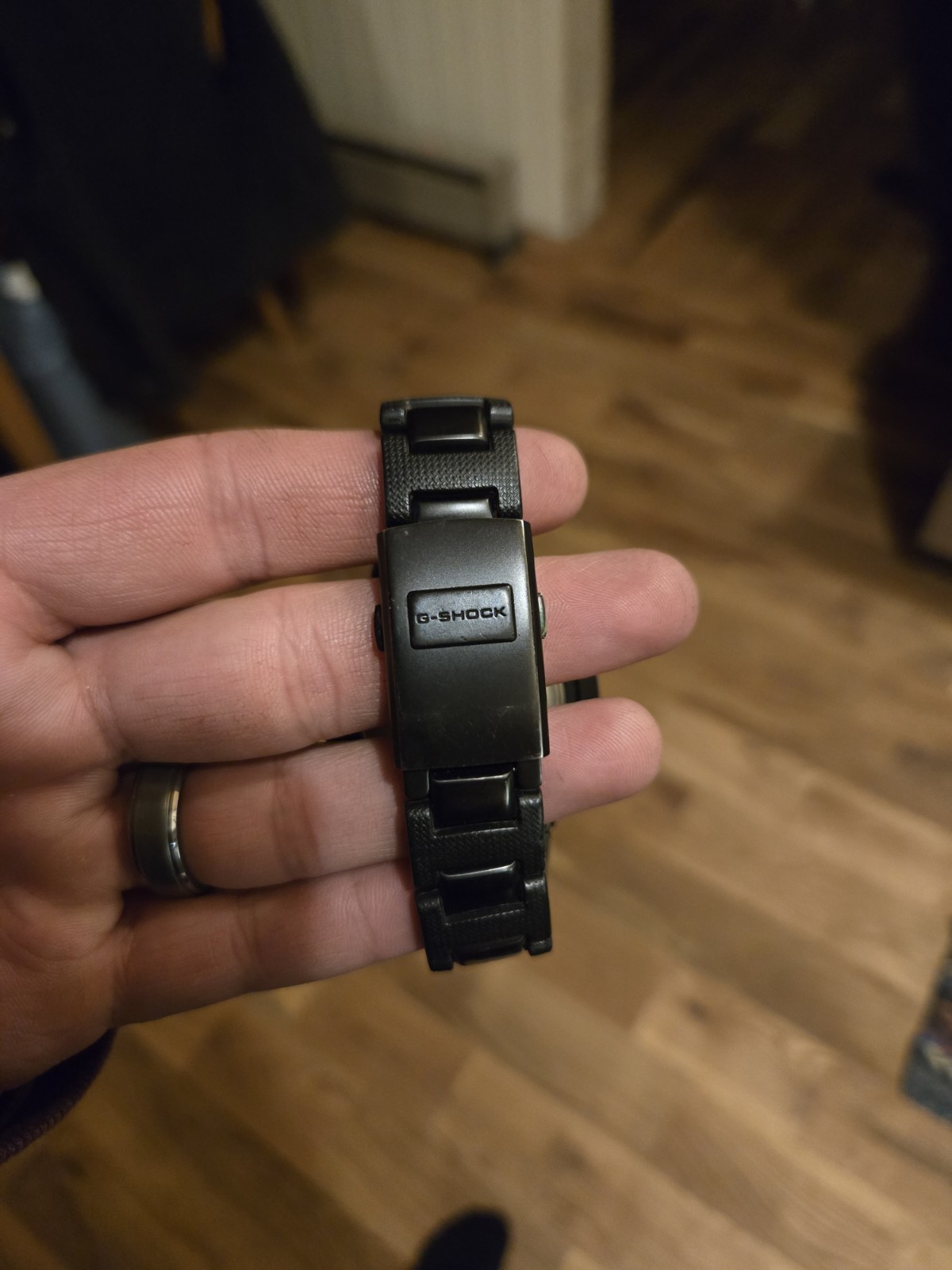 G SHOCK AWG-100FC-1AJF