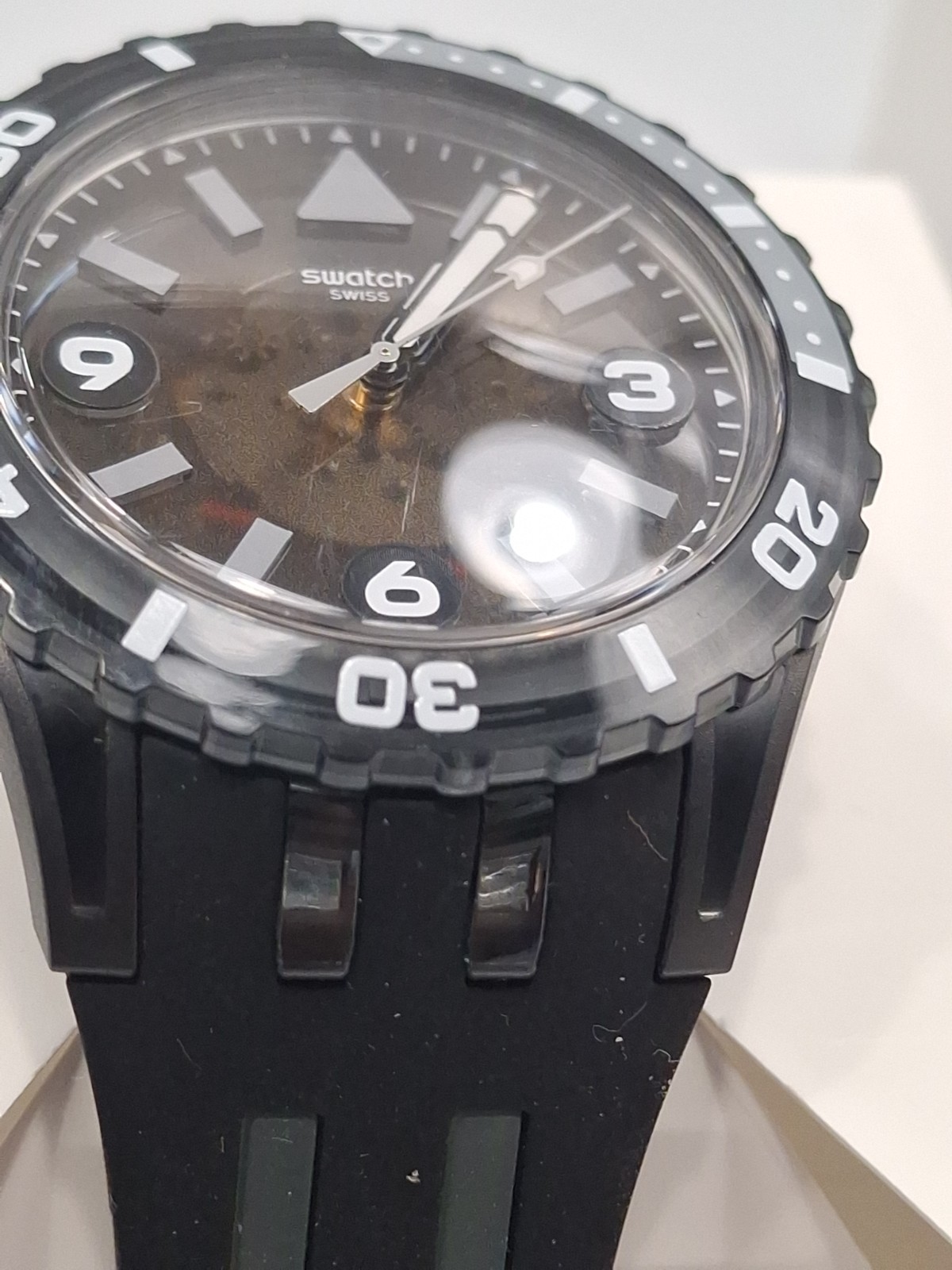 Swatch SCUBAQUA BLACK SEA NETTLE (44mm) Transparent Black Dial / Matte Black Sil