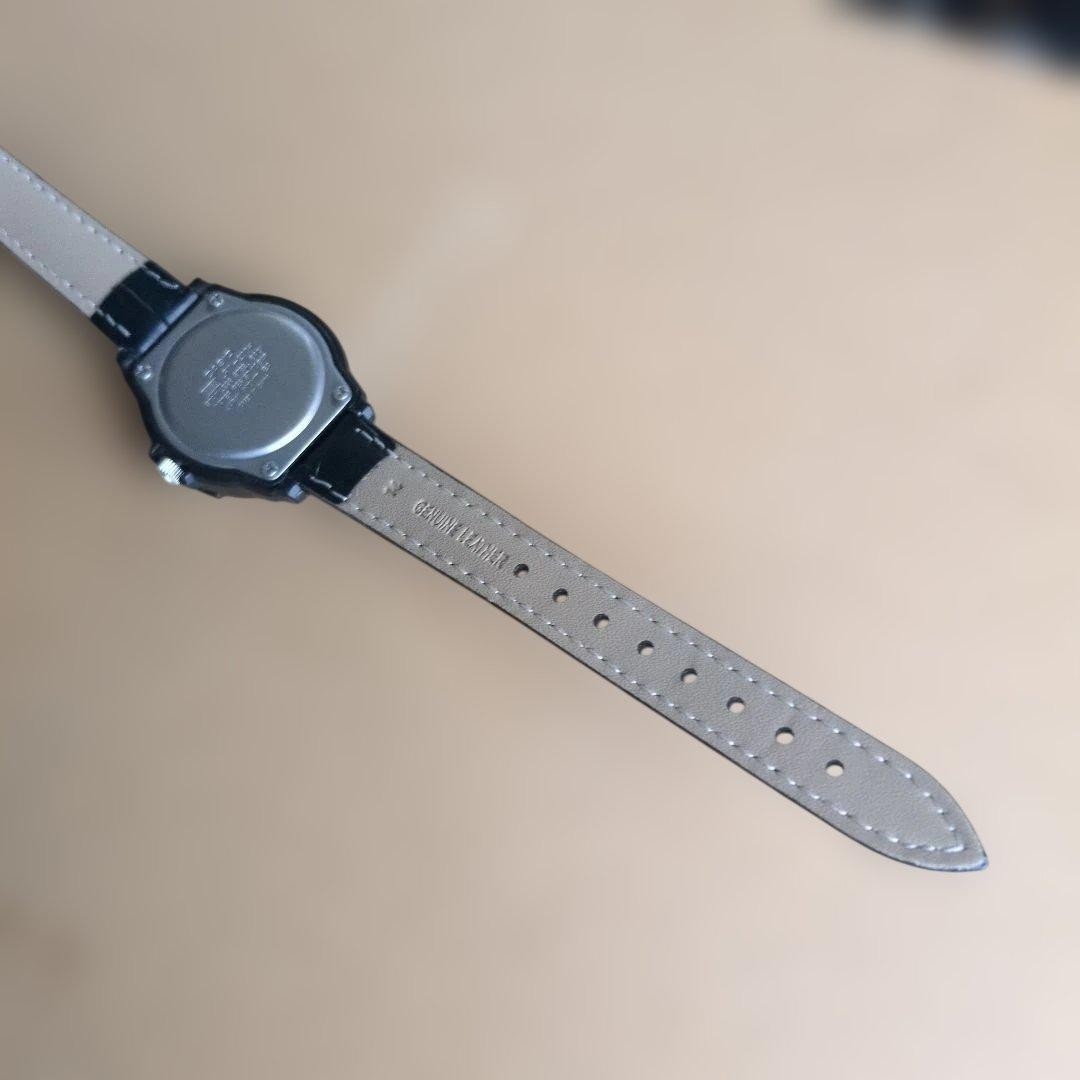 Working condition. CASIO quartz wristwatch, white dial.