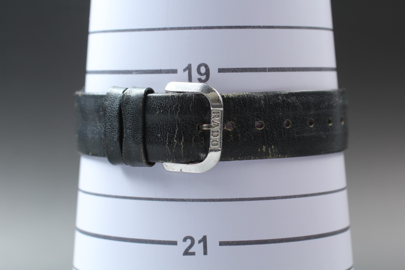 Rado Coupole 129.3574.4 Quartz Silver Dial Date Sapphire Unisex Watch NEAR MINT