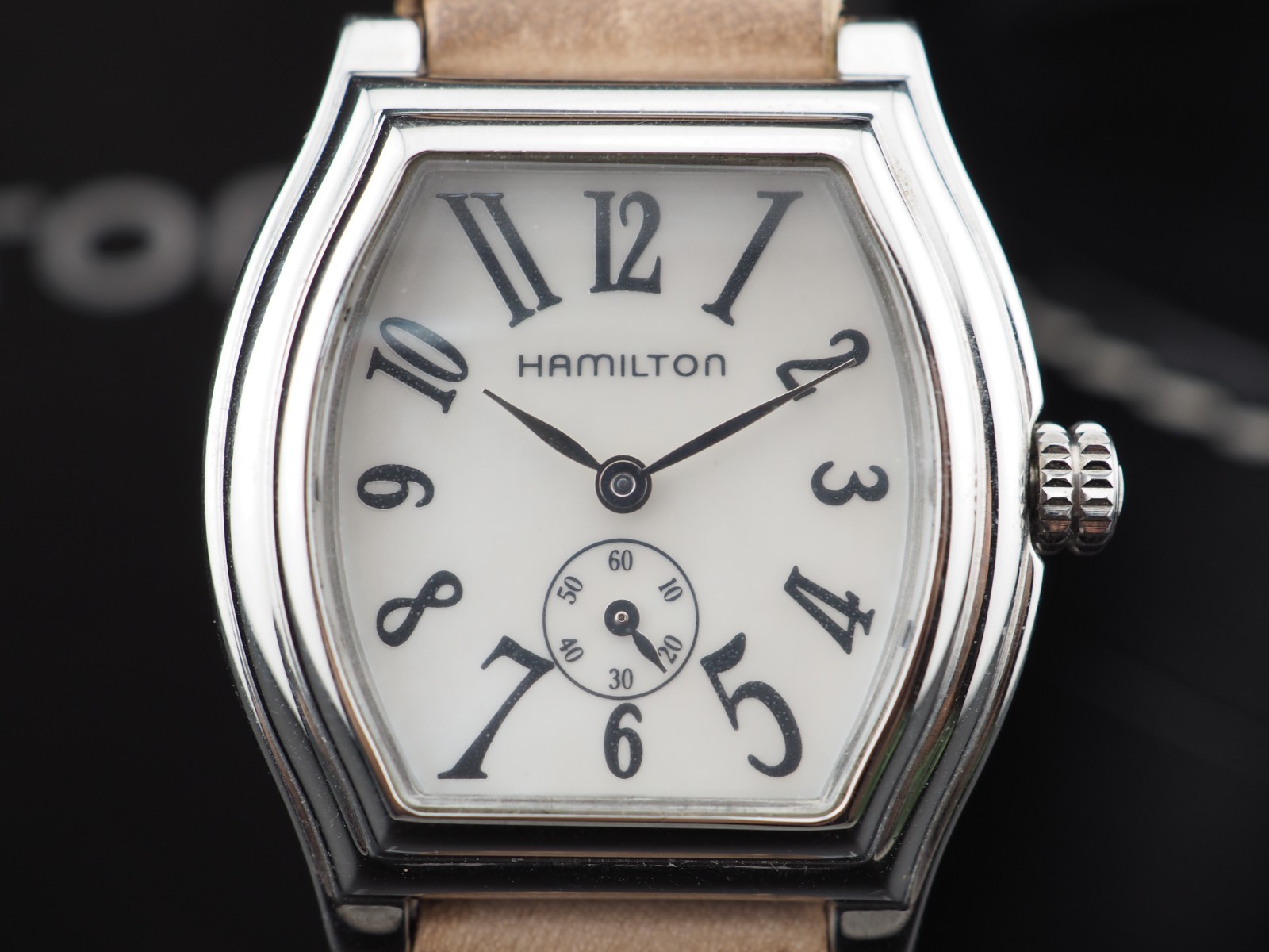 Vintage N MINT Hamilton Dodson 051110 Shell Dial Small Seconds Qz Womens Watch