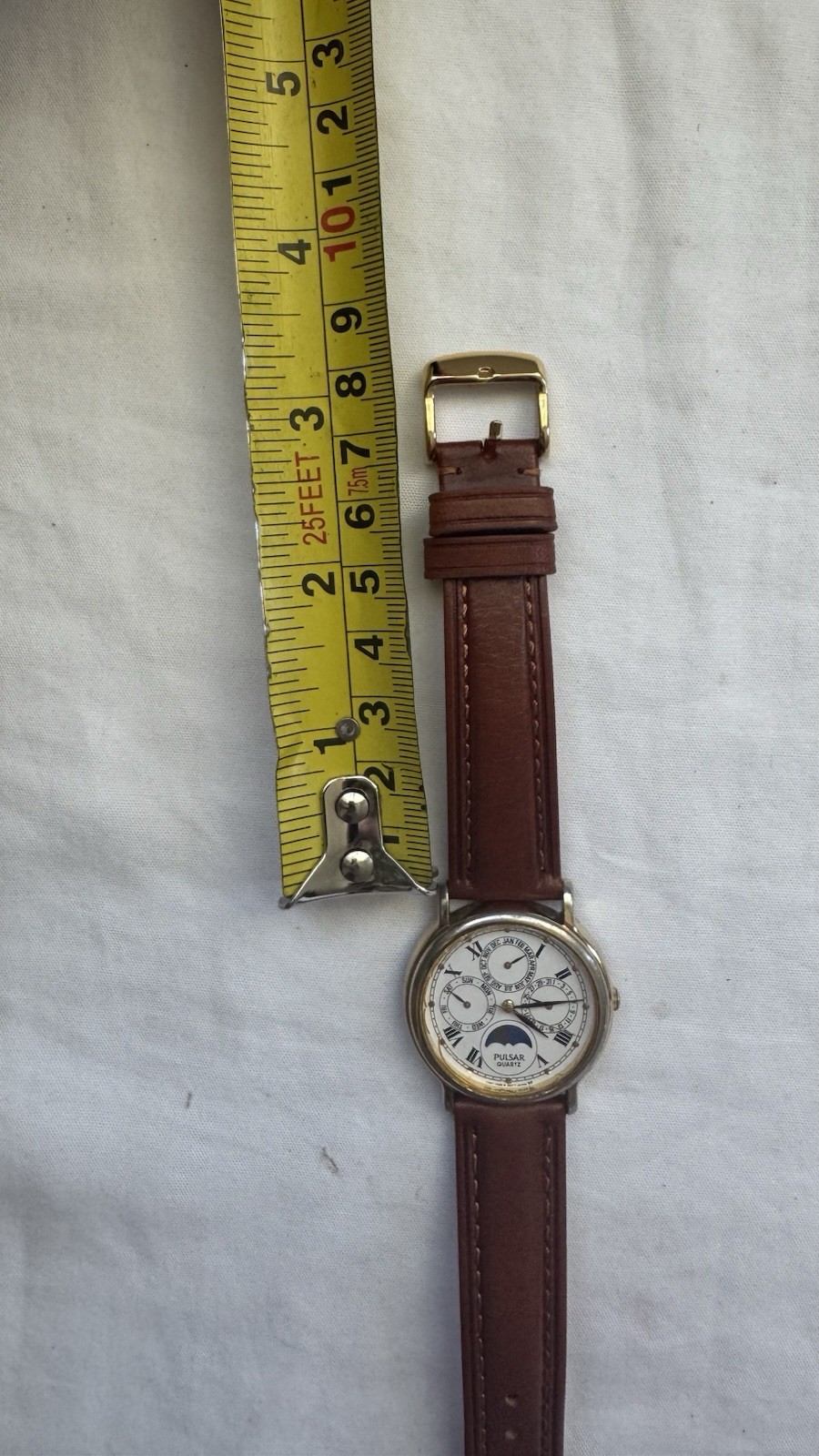 Vintage Pulsar Moon Phase Calendar Quartz Watch 34mm V33F-7020 New batt. Japan