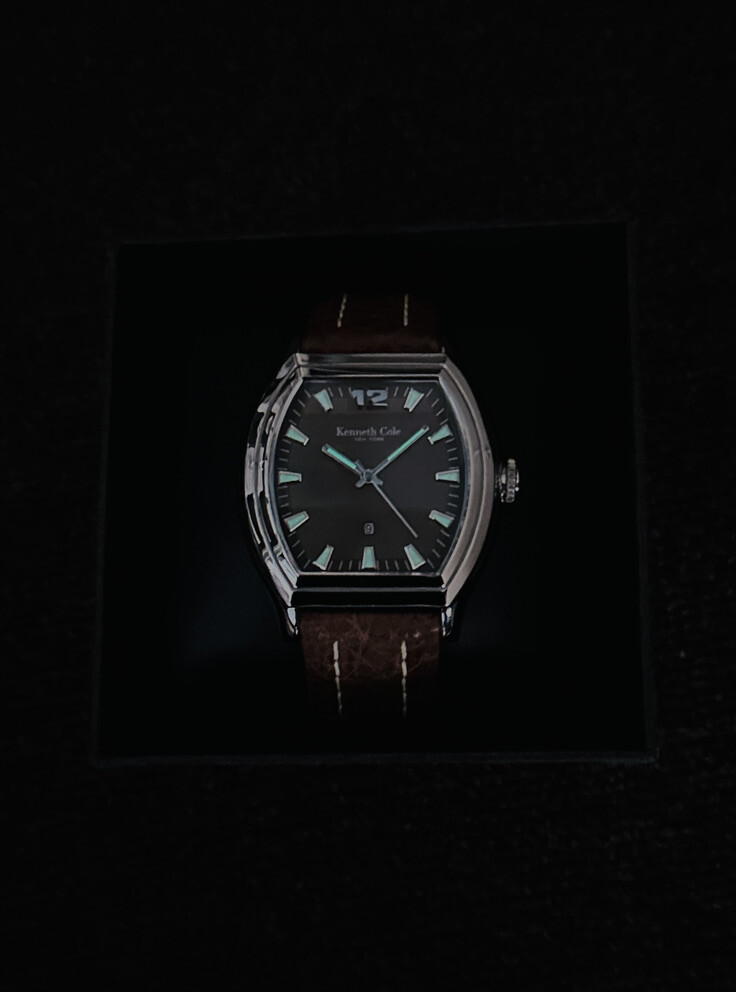 Kenneth Cole KC1273 Men’s Barrel / Tonneau Shape Brown Dial &Leather Strap Watch