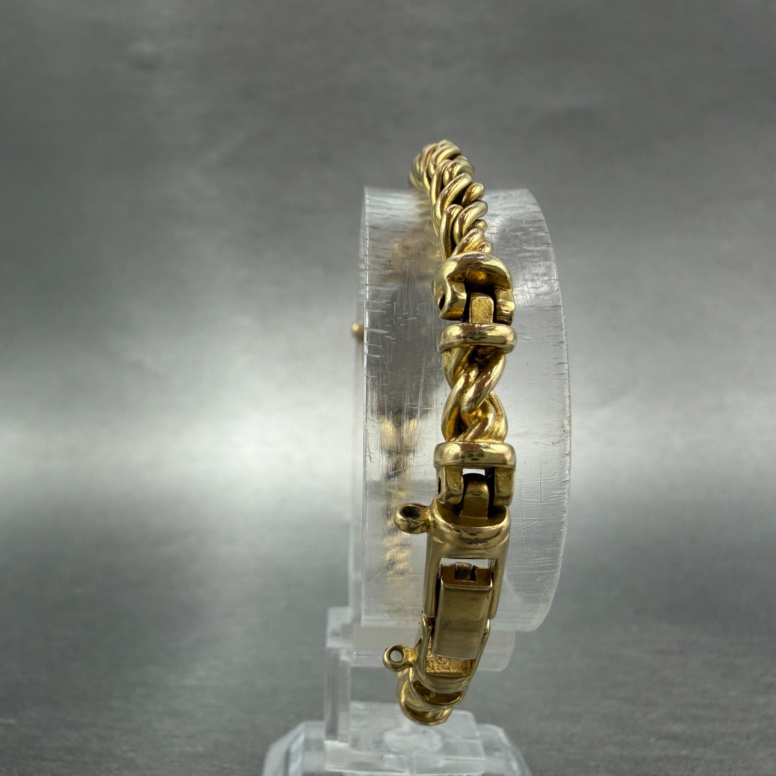 Seiko Watch Women 13mm Champagne Dial Gold Tone Oval 1E20-5760 New Battery Gems