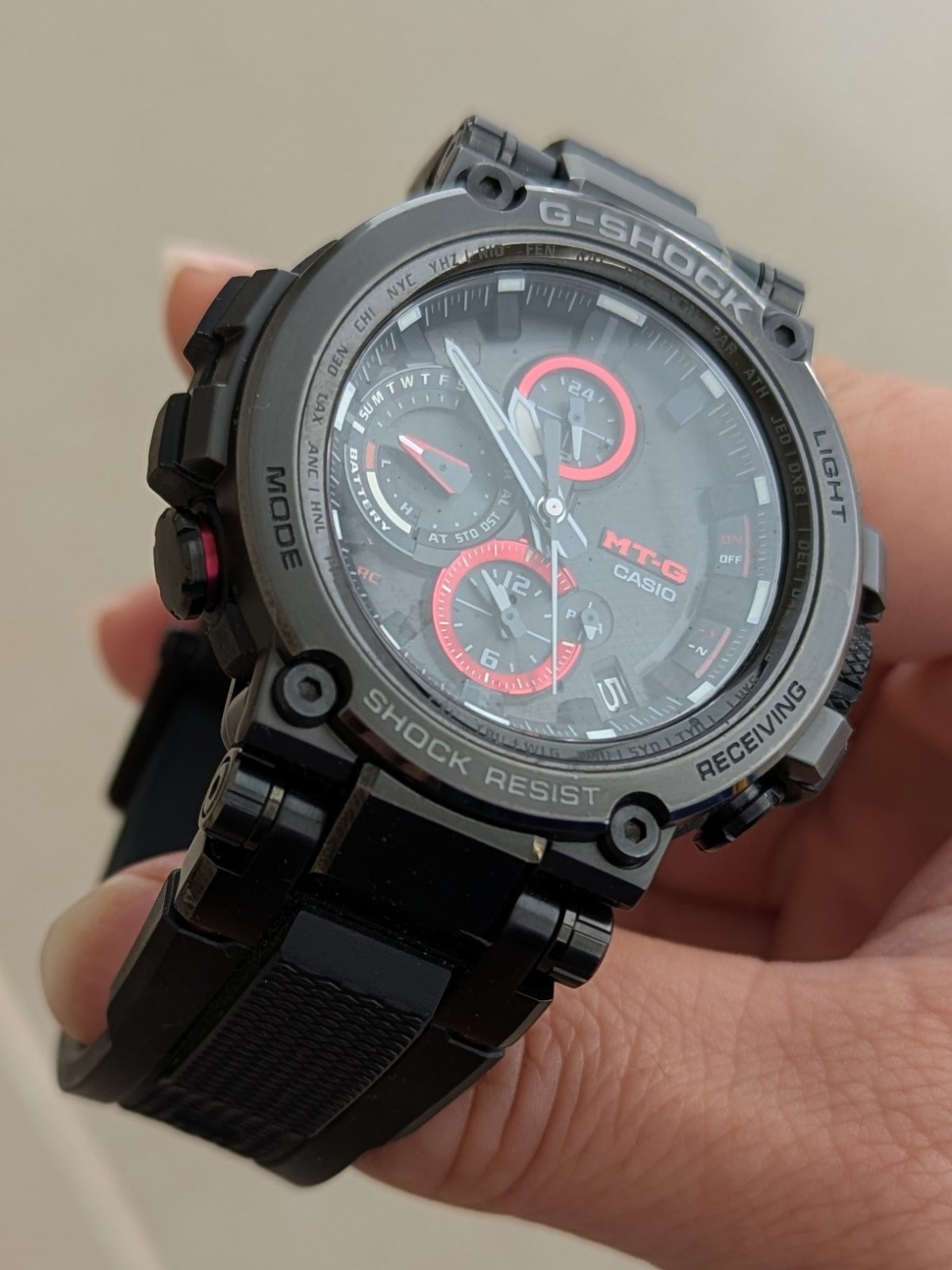 Casio G-Shock Resin Strap Black Dial Solar Sports 200M MTG-B1000B-1A Men’s Watch
