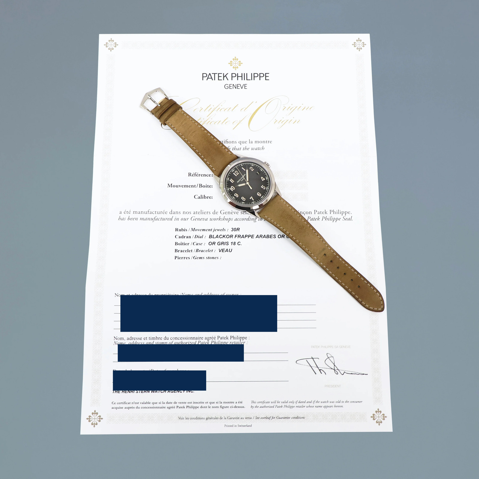 2023 PAPERS MINT Patek Philippe 5226G 40mm White Gold Black Dial Leather Watch