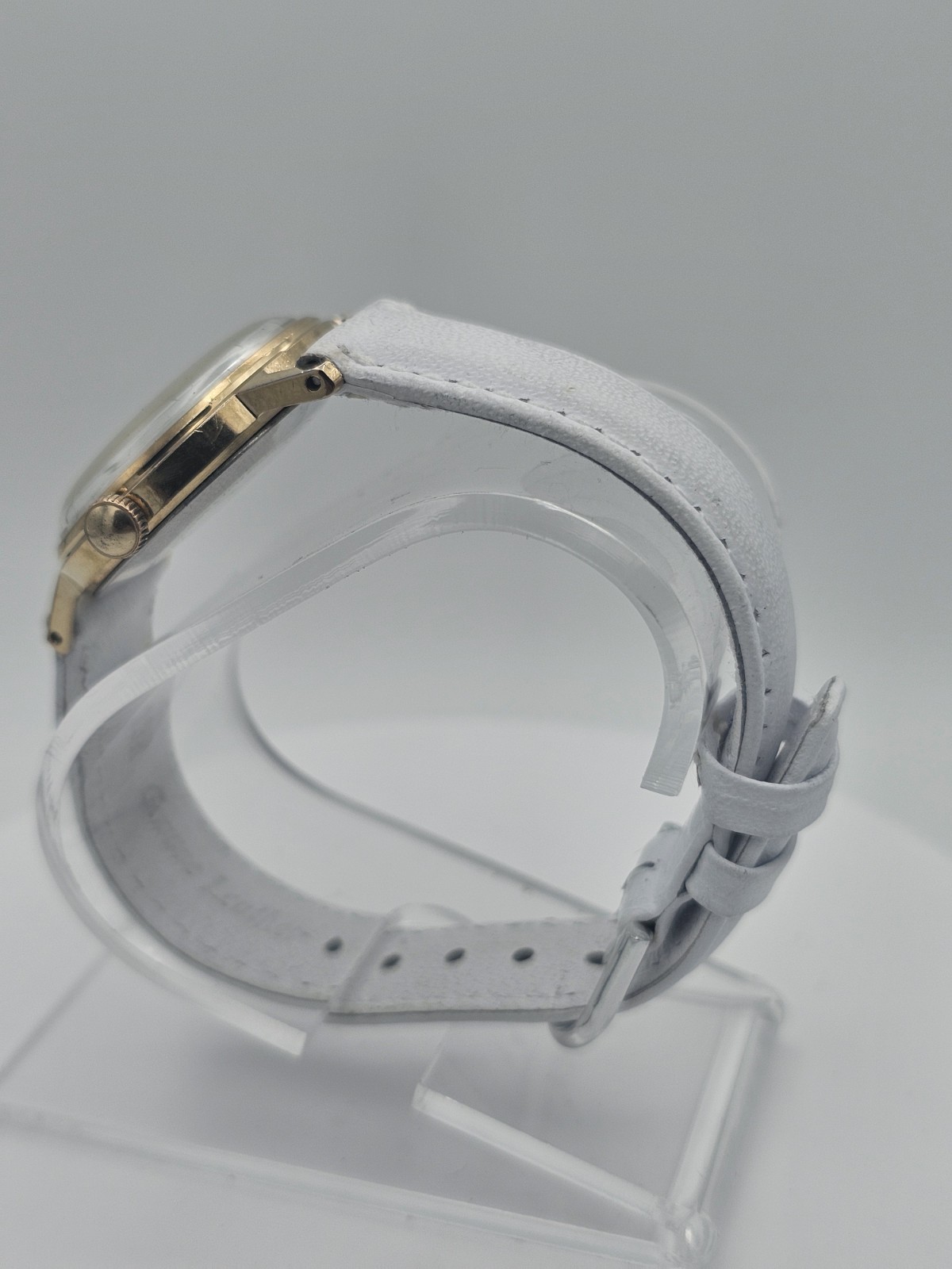 Timex Vintage Manual Wind Analog 29.5mm Gold SS Case Silver Dial White Strap