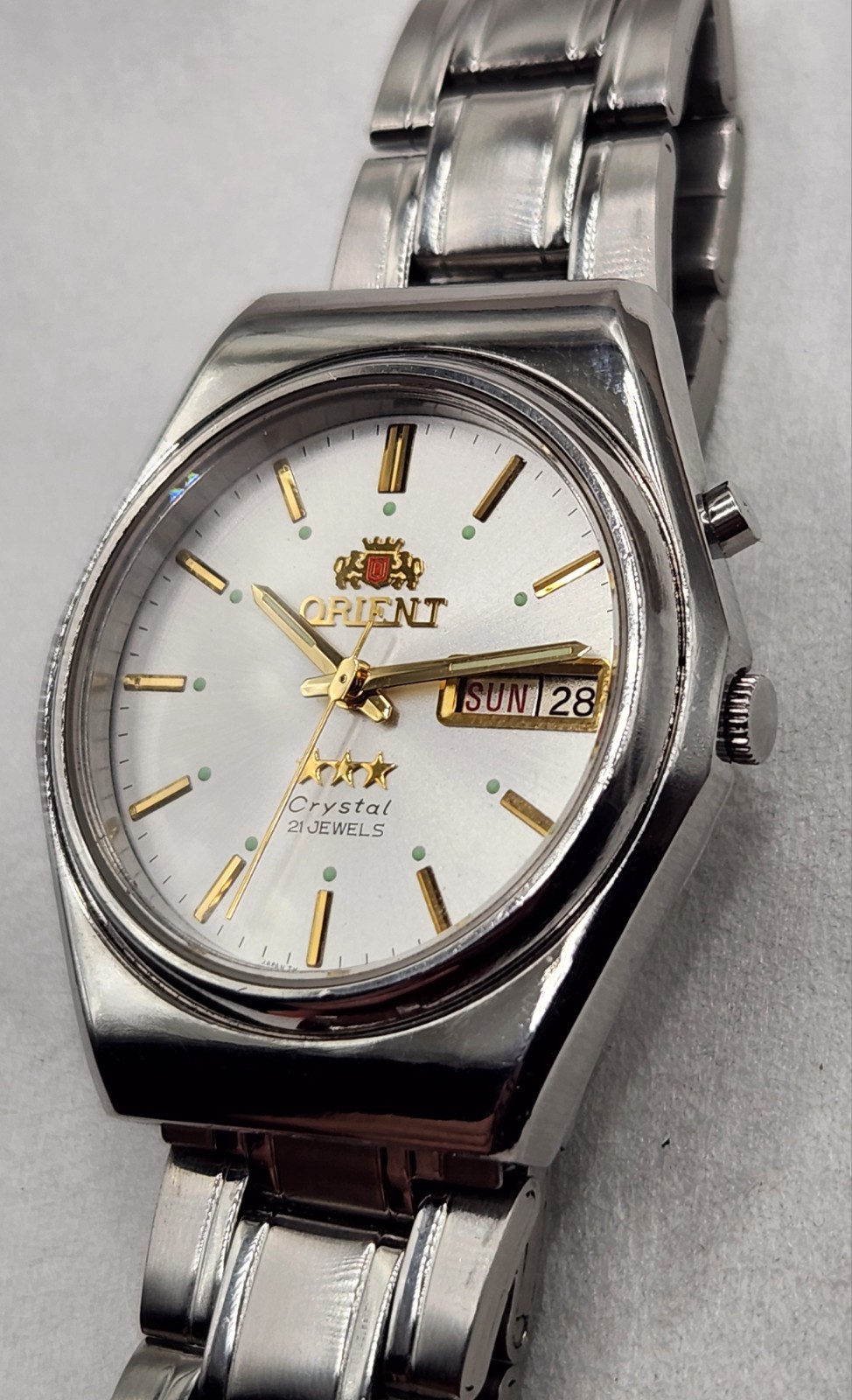 Vintage Orient Crystal Automatic Men’s Watch 21 Jewels- Runs Keeps Good Time