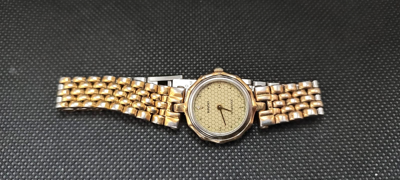 RADO Florence Women’s Gold Dial Quartz Watch Sapphire Crystal Elegant Classic