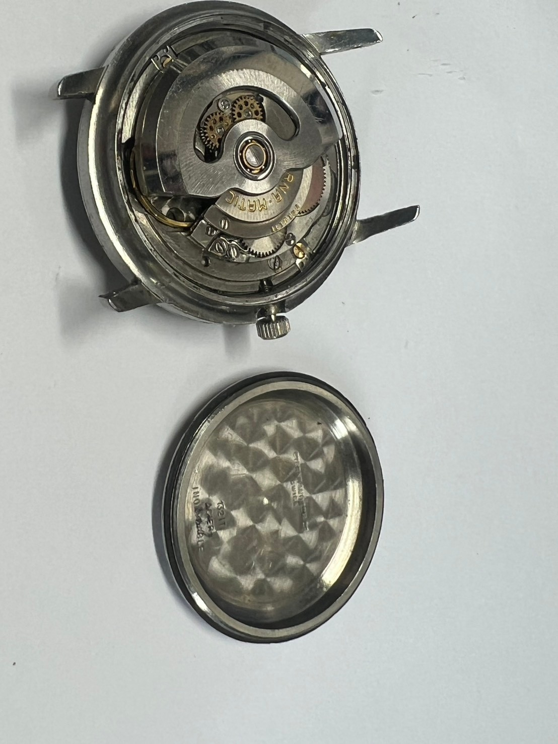 4. Eterna Matic cal 1412 autometic 34 mm running broken bezel