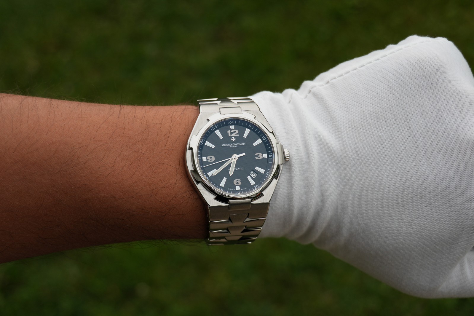Vacheron Constantin Overseas 2nd Generation – Black – 47040 B01A-9094