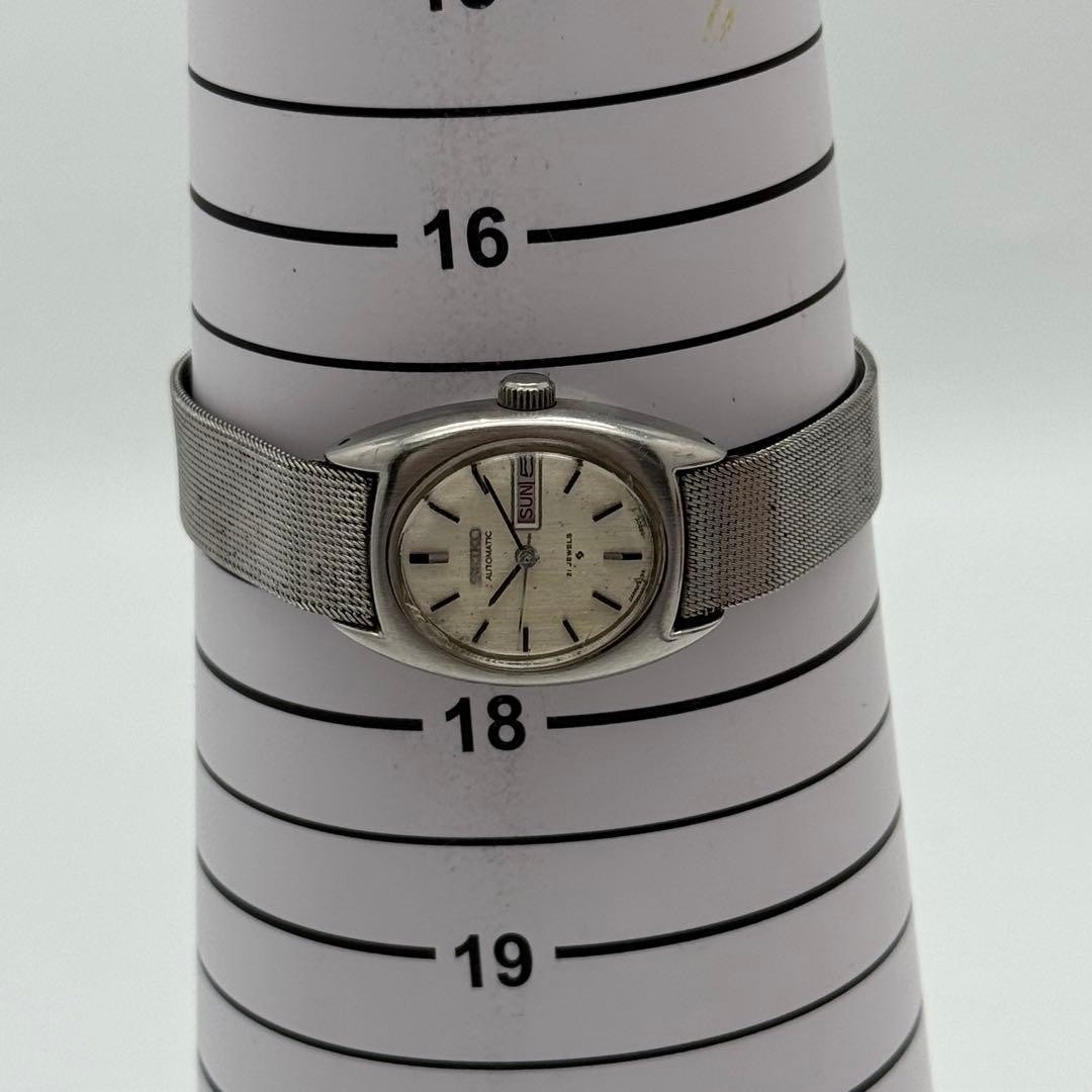 Working condition SEIKO automatic winding day-date oval ladies’ watch, 21 je