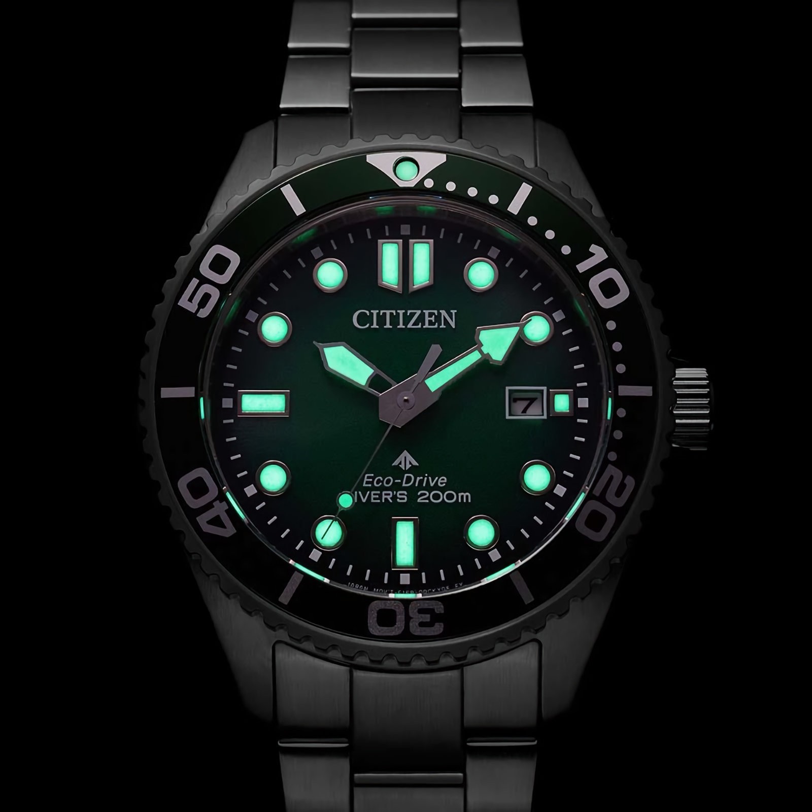 CITIZEN PROMASTER BN0269-50W Eco-Drive Green Dial Date Display 20ATM Diver Watch