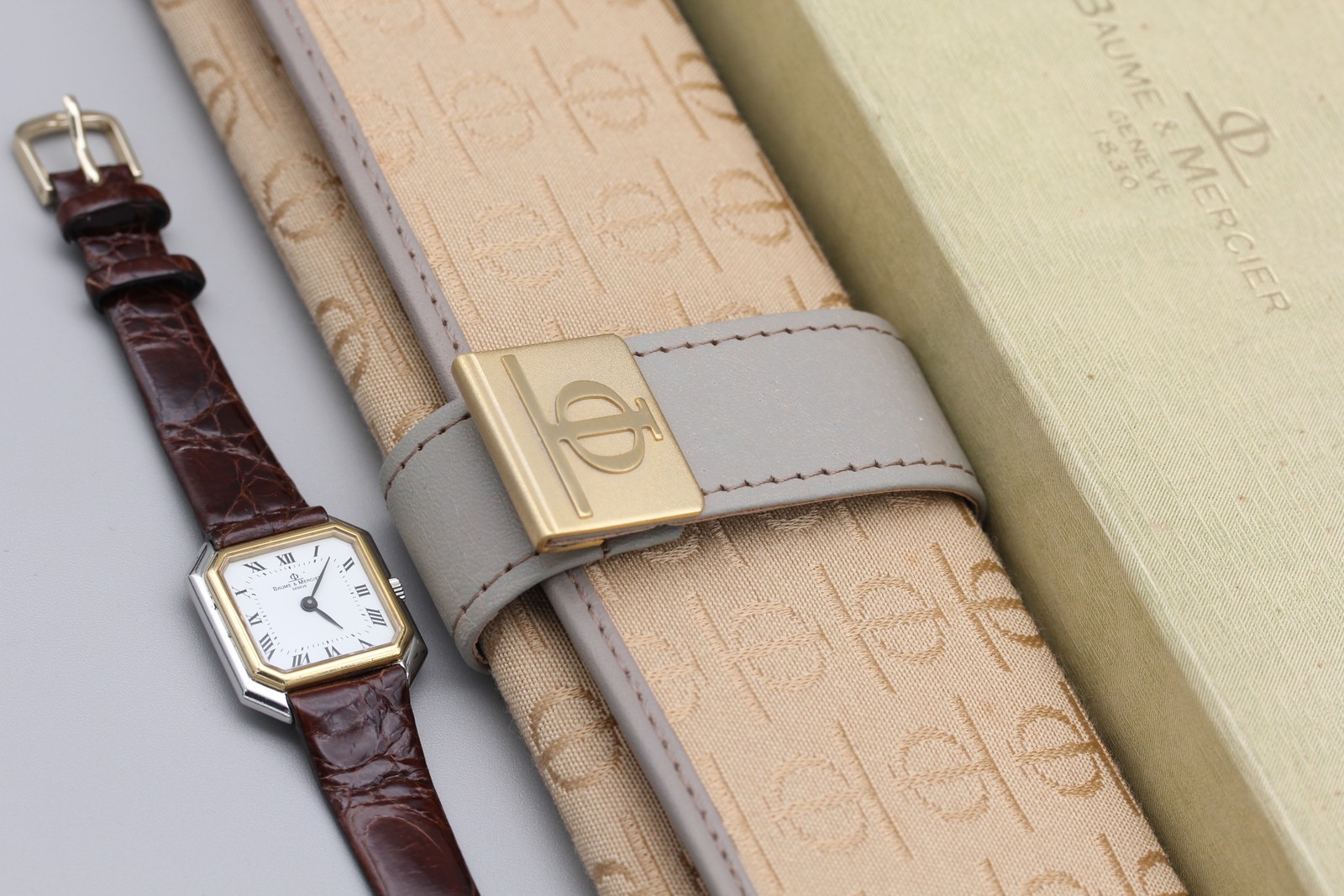 N MINT / Box Baume & Mercier BM777 Octagon Roman Dial Hand Winding Women’s Watch