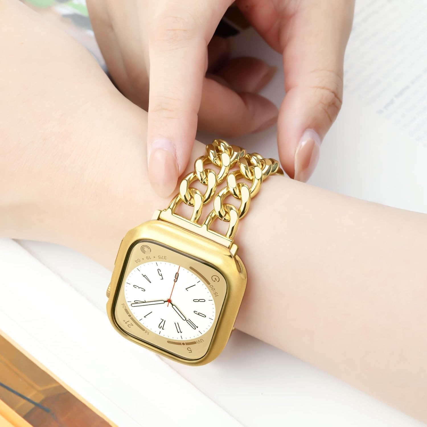 Luxury gold Apple Watch Band – Double Chain Design & TPU Protection, 38/40/41mm