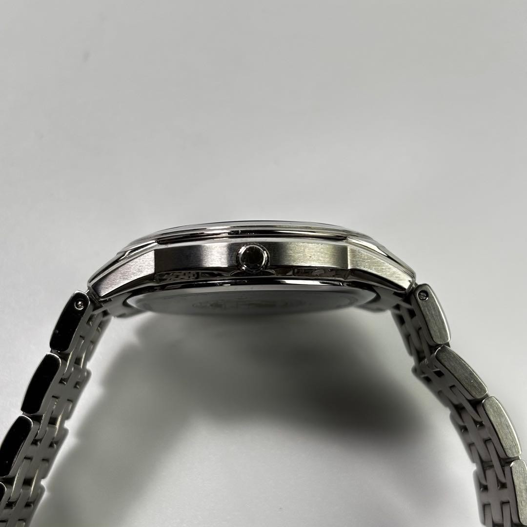 CITIZEN Eco-Drive B690 wristwatch, working condition, used. 【USED】