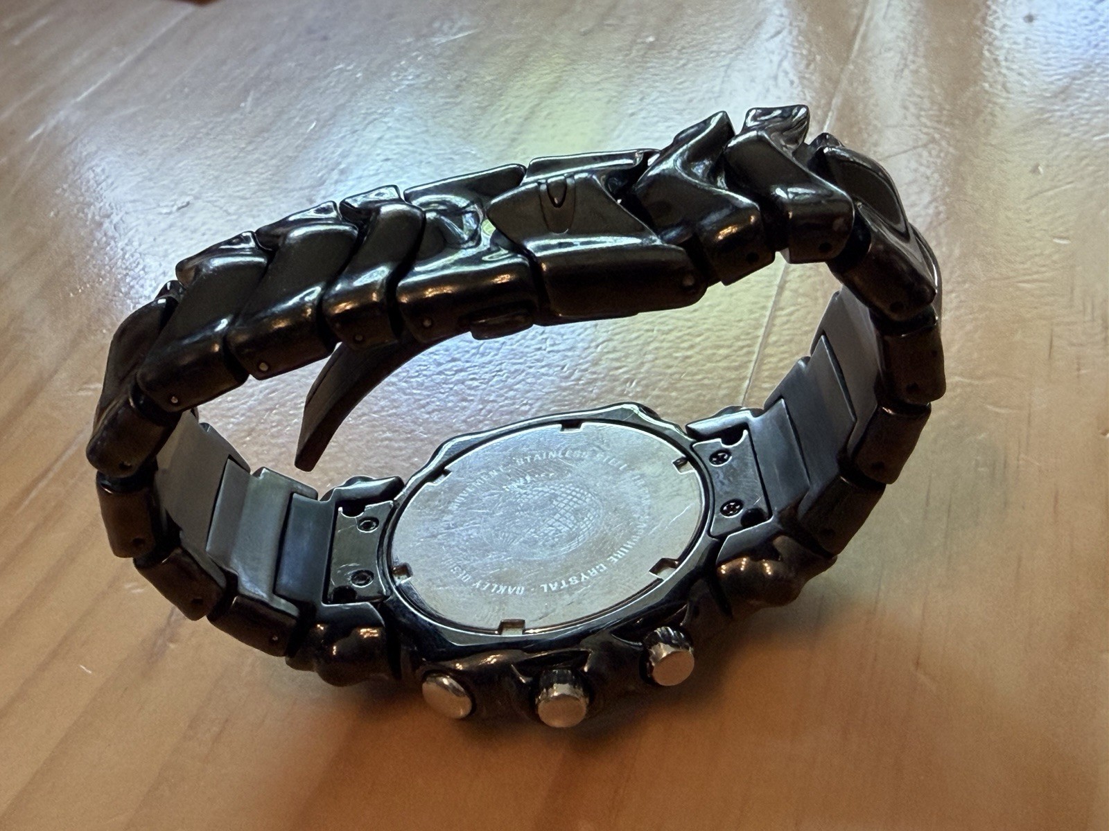 OAKLEY GMT Chronograph Watch White Dial World Time Sapphire Crystal. +2 links.