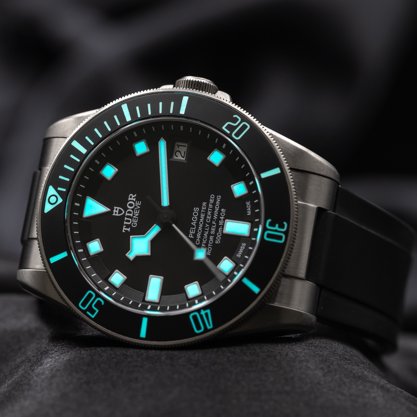 TUDOR Pelagos 42 Titanium Black Dial 25600TN Full Set – Unworn Bracelet