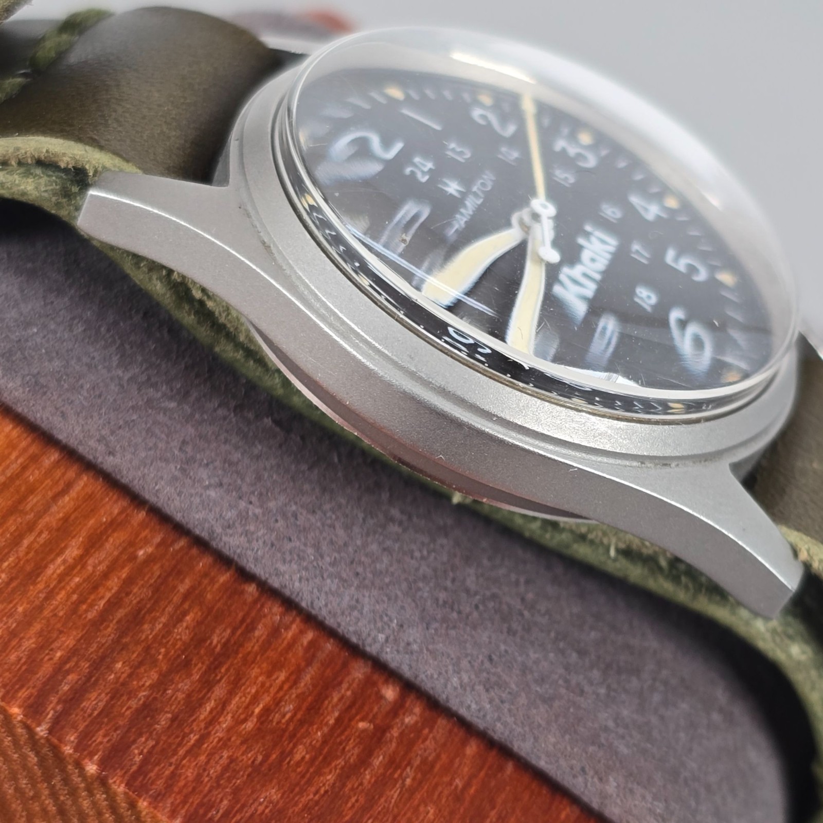 Hamilton Khaki 921980 Manual Wind Watch Black Dial Green Leather Strap Stainless
