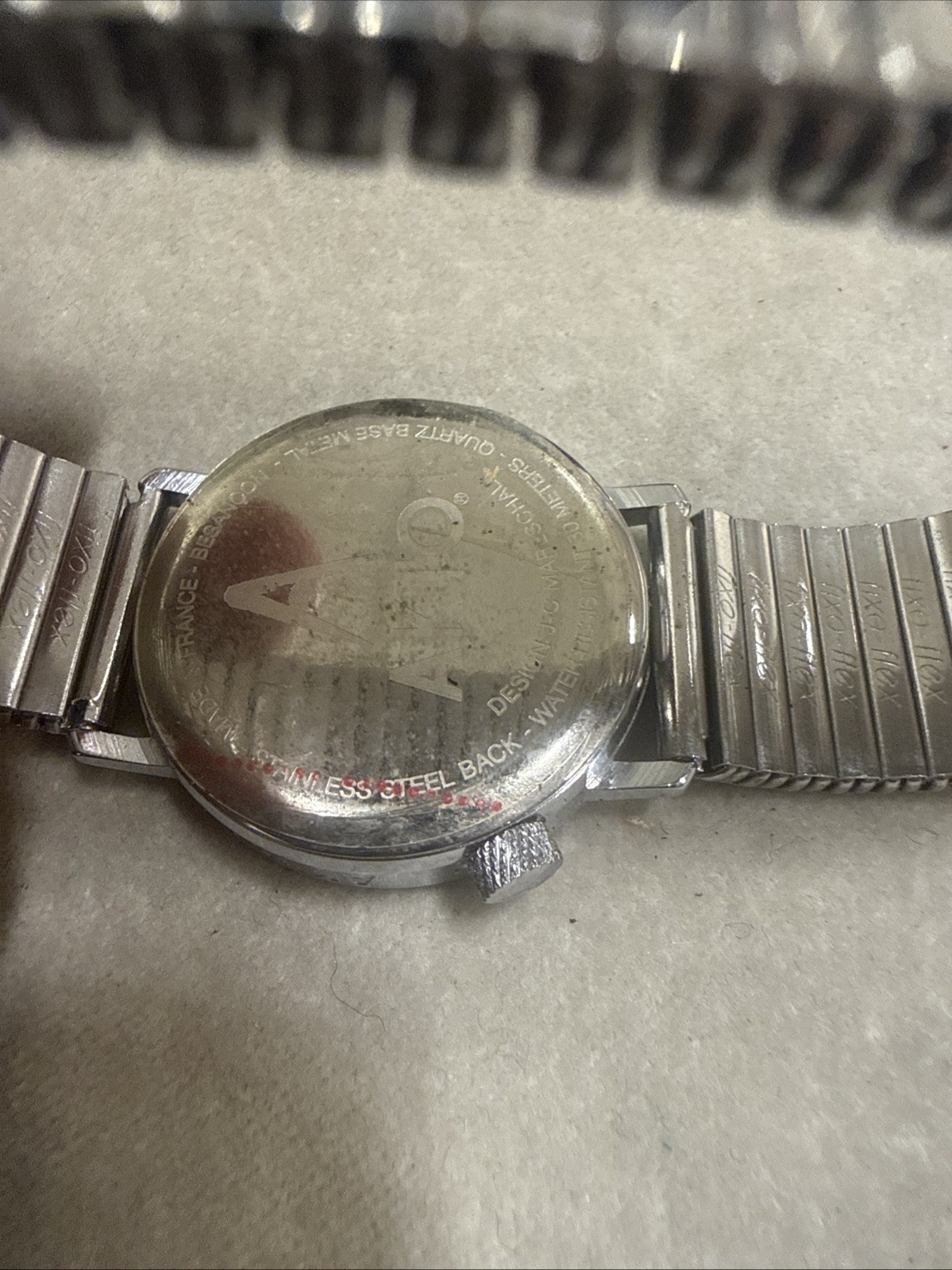akto watch