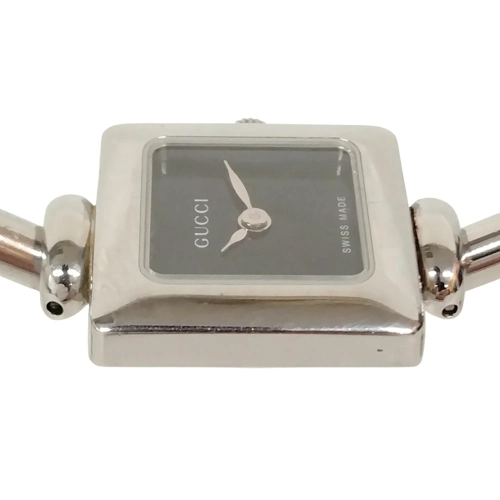 Gucci 1900L bangle watch quartz ladies wristwatch C612 used