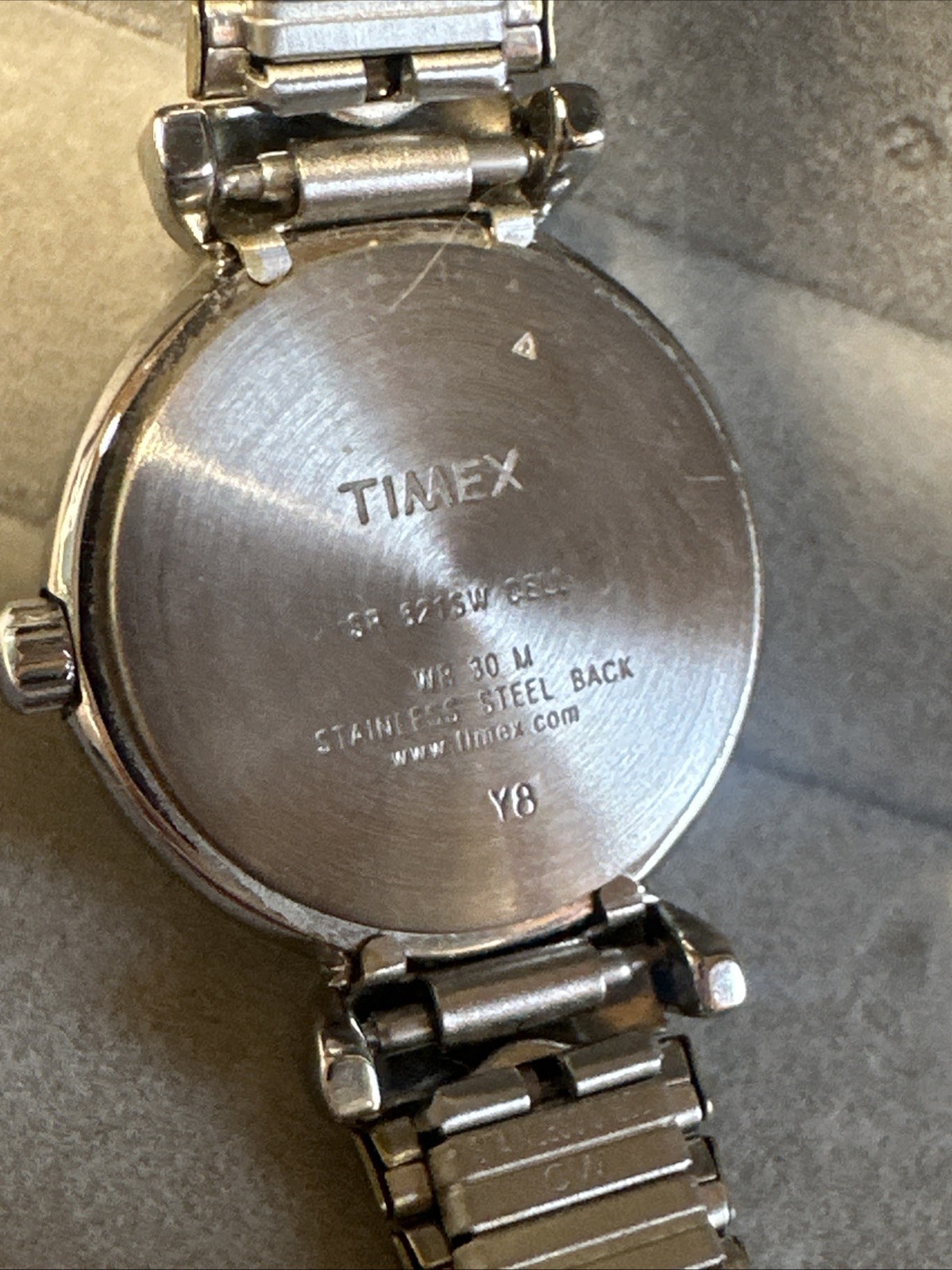 Timex Womens Vintage SR 621 Quartz Watch Stainless Steel Stretch Band