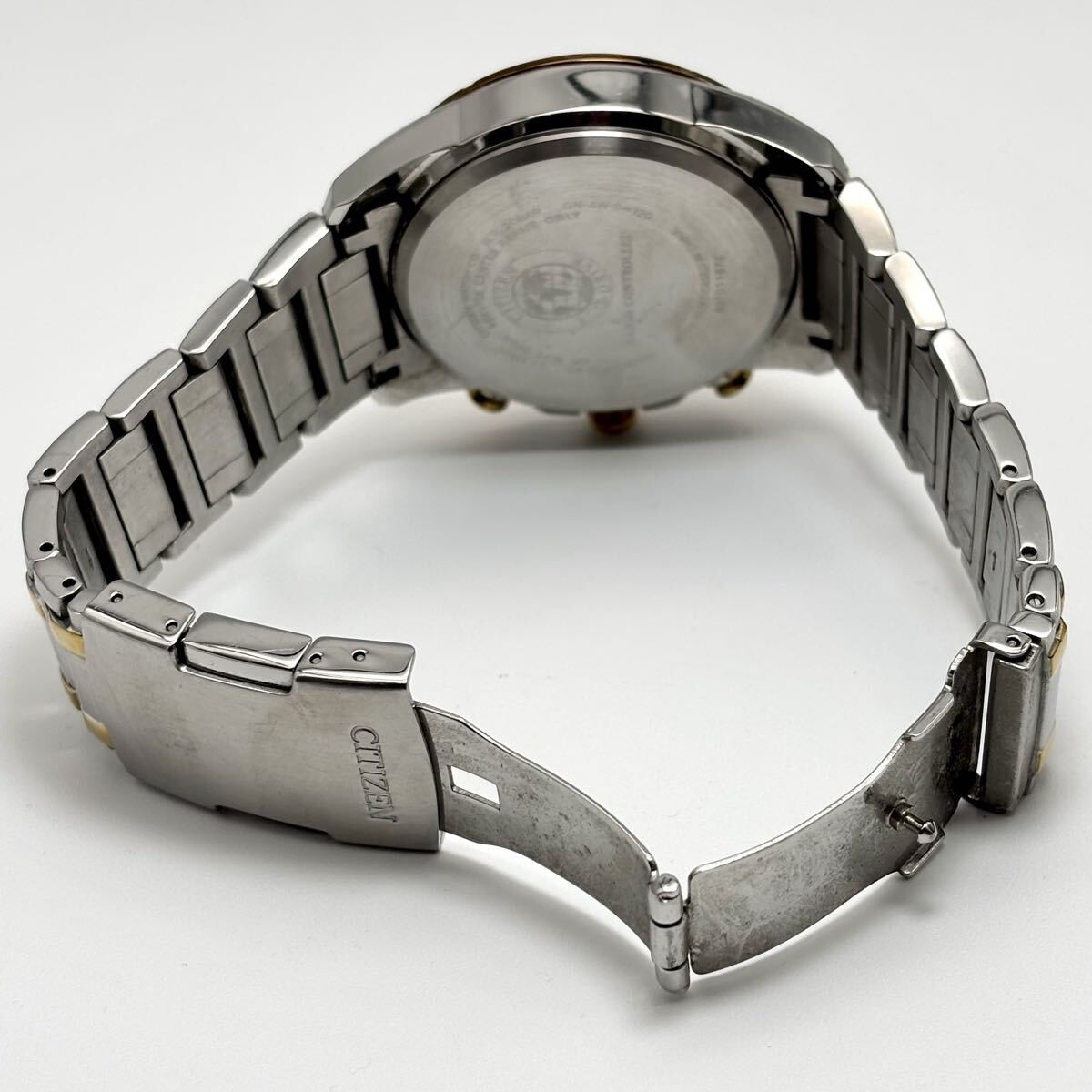Multifunctional Citizen Eco Drive solar radio chronograph combination color E610