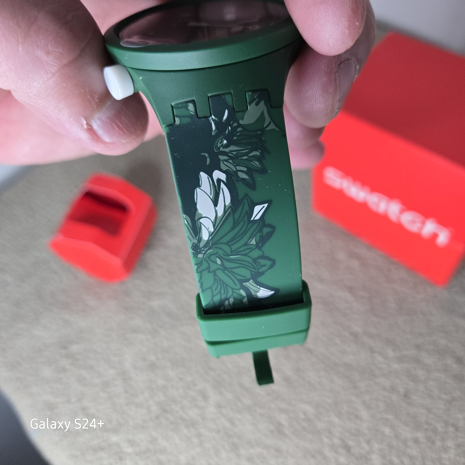 NEW Never Worn Swatch Special 2022 Big Bold SB05G104 Camo flower green Watch