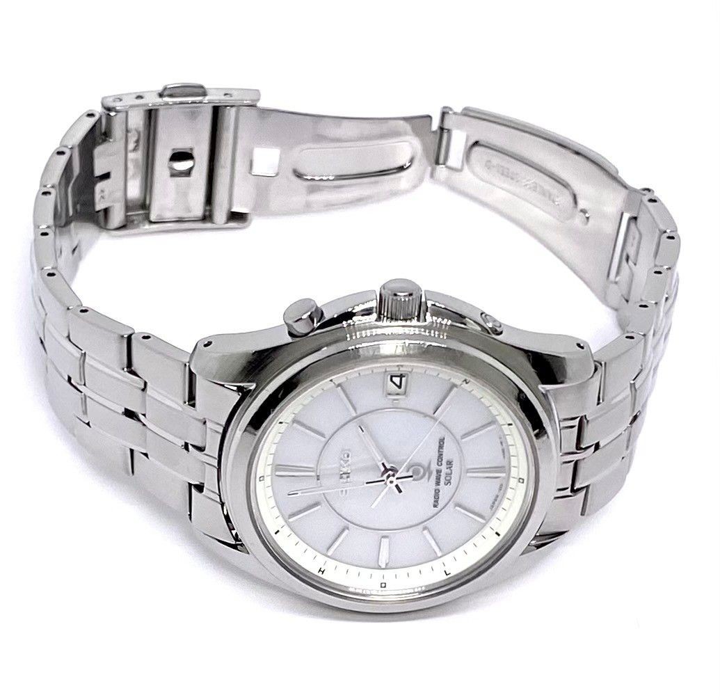 Seiko 7B22 Radio Solar Mens Watch Silver Dial Date Sapphire 10ATM Japan