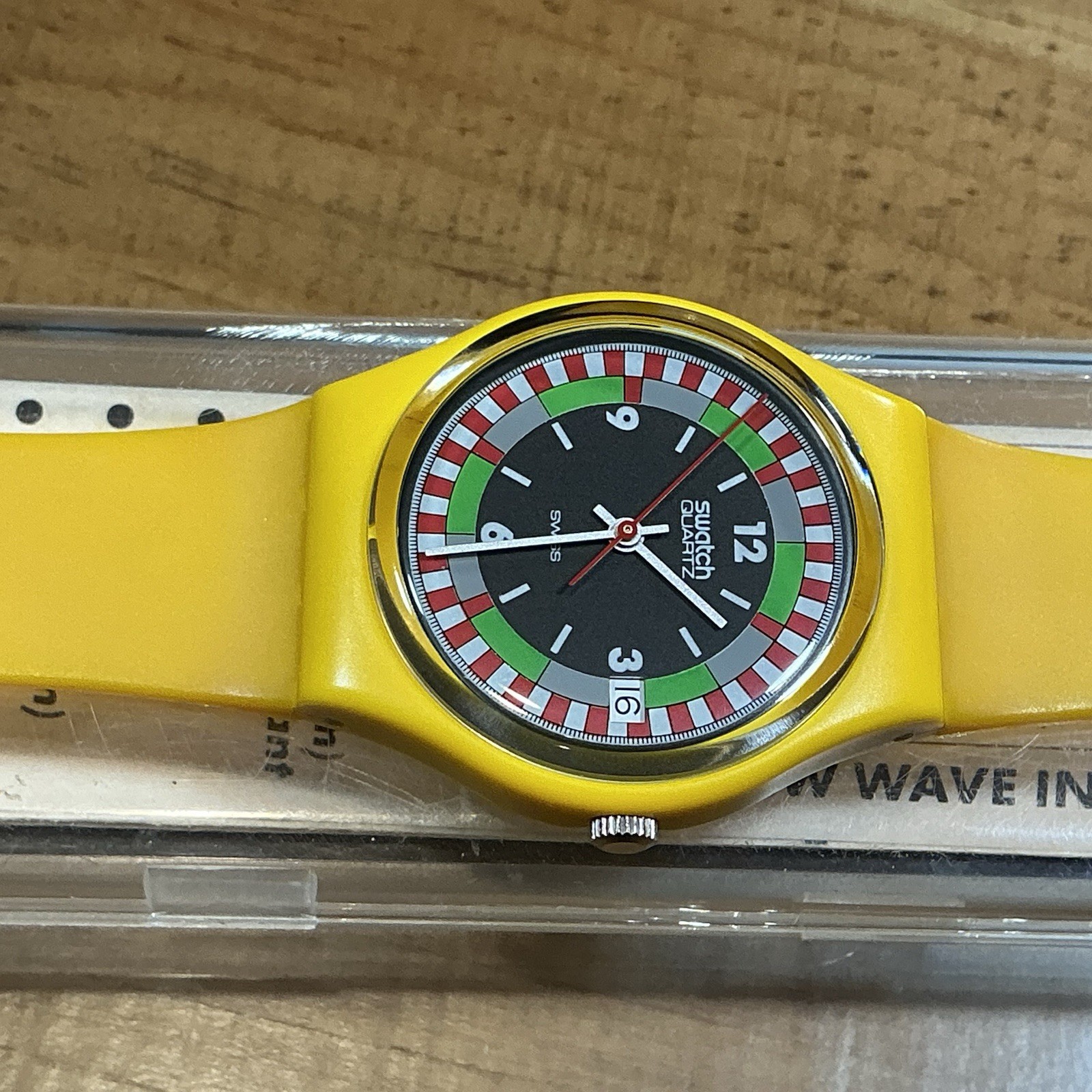 SWATCH – YELLOW RACER – GJ400 – 1984 – 1980’s – 34mm